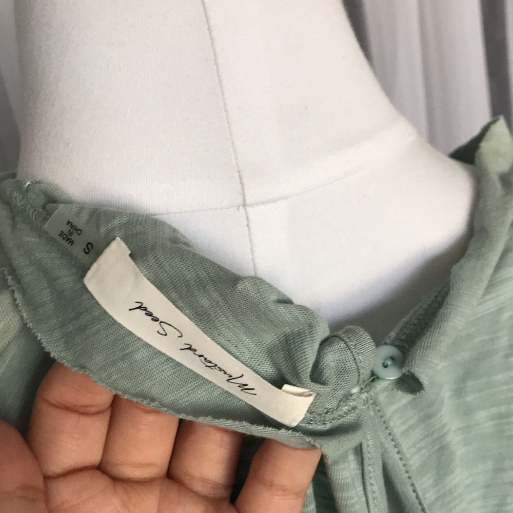 Oversized Ruffle Boho Top - Picture 5 of 5